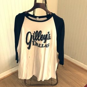Gilley's Dallas T